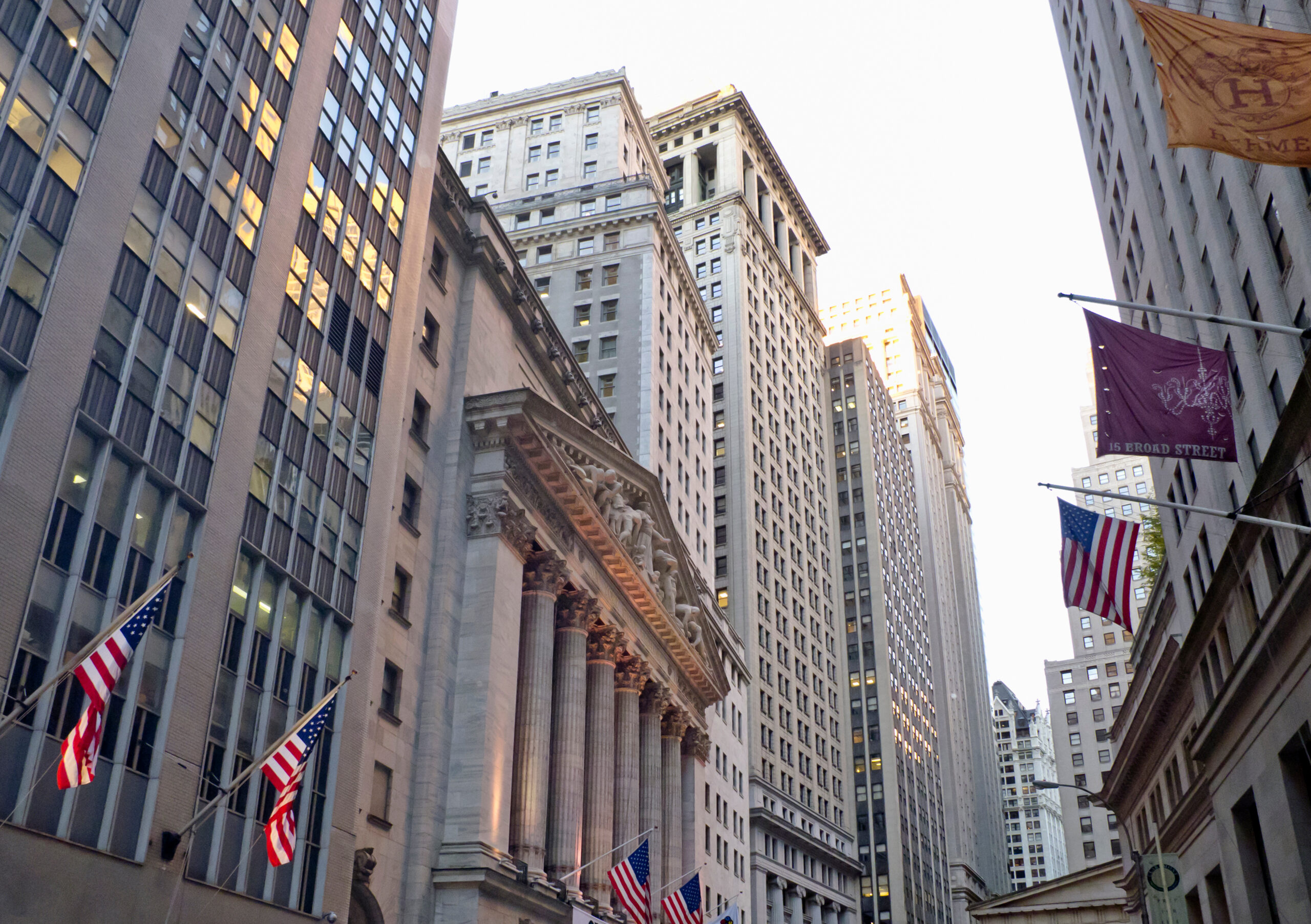 wall-street-new-york-stock-exchange-new-york-cit-2026-01-11-09-46-55-utc